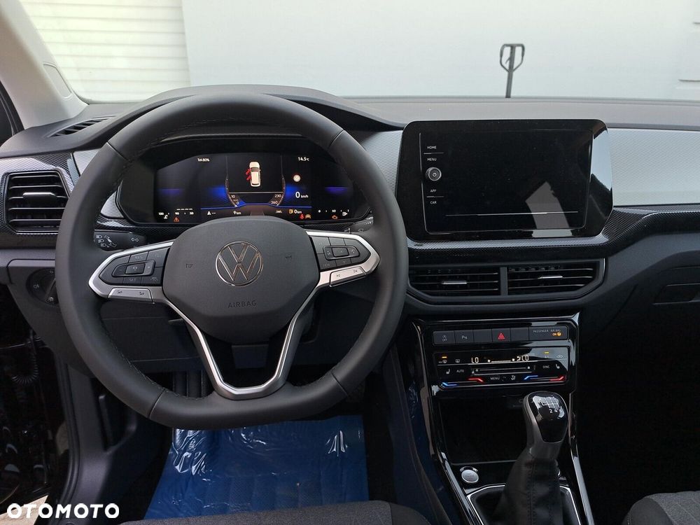 Volkswagen T-Cross - 13