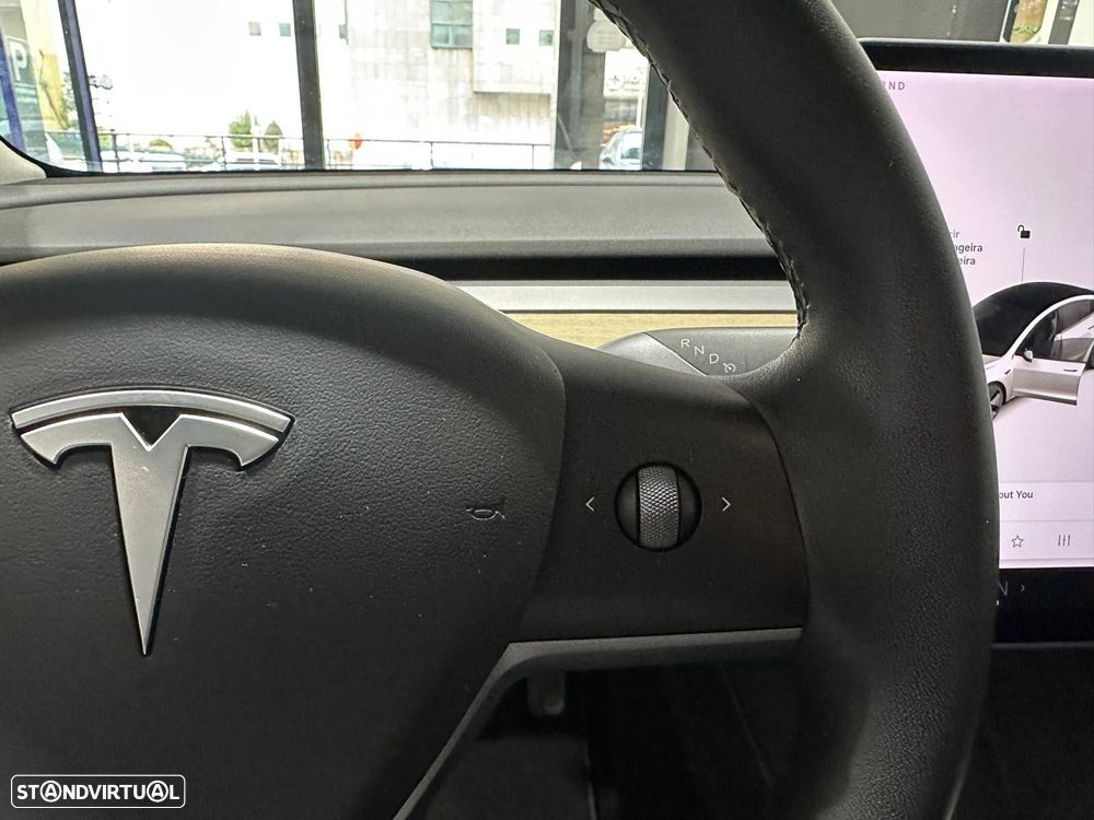 Tesla Model 3 Long-Range Dual Motor AWD - 40