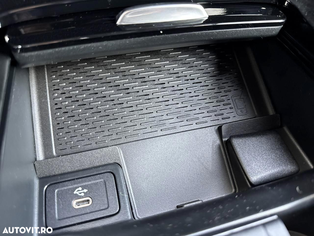 Mercedes-Benz GLA 250 e - 23