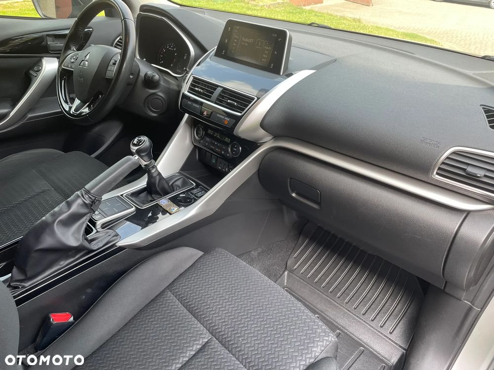 Mitsubishi Eclipse Cross 1.5 T Intense - 11