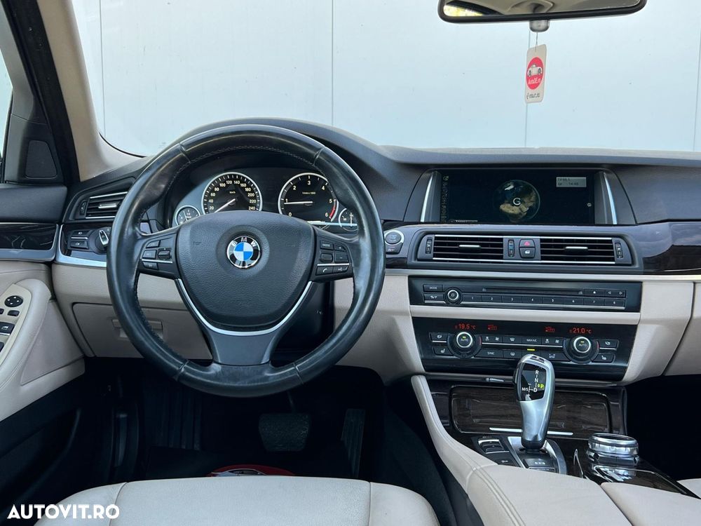BMW Seria 5 520d xDrive - 9
