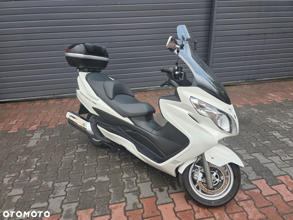 Suzuki Burgman - 1