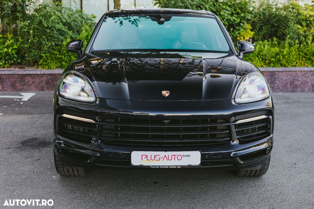 Porsche Cayenne - 2