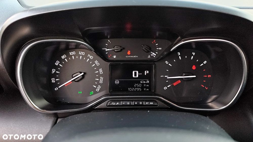 Citroën C3 Aircross PureTech 110 Stop & Start EAT6 OPF Shine - 37