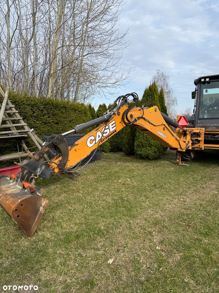 Case 695ST - 9