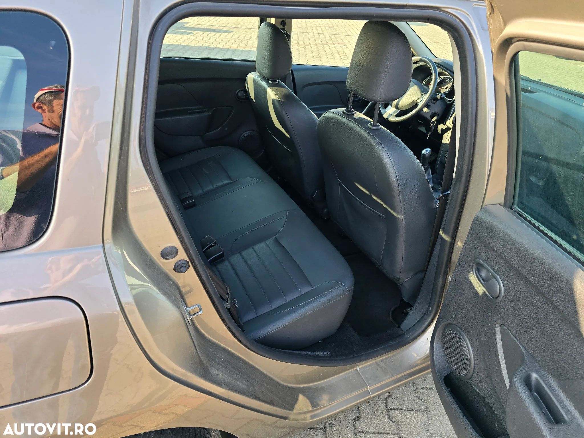 Dacia Logan MCV dCi 90 S&S Prestige - 11