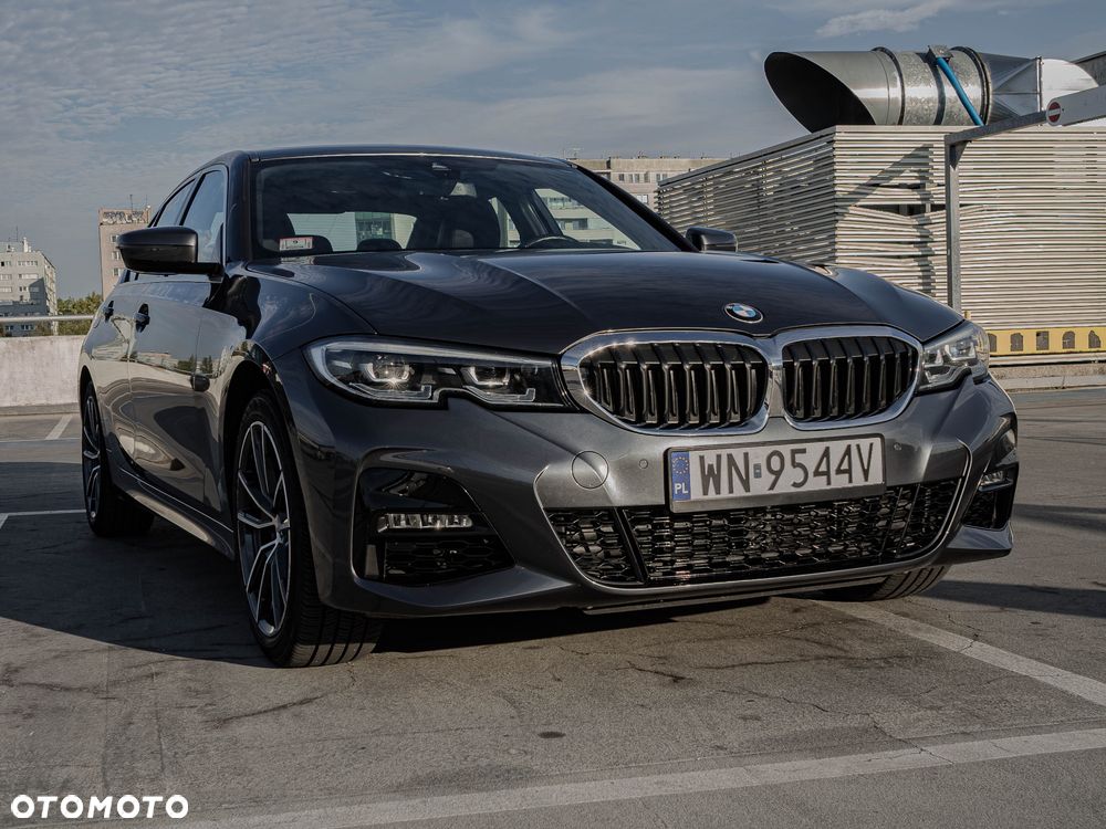 BMW Seria 3 330i xDrive Luxury Line - 1