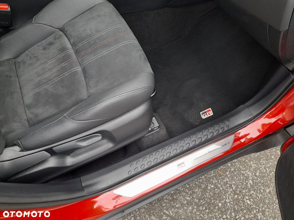 Toyota C-HR 2.0 GR Sport - 22