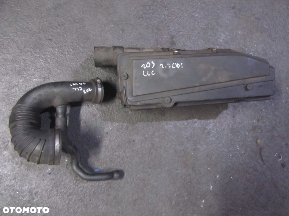 MERCEDES om 646 obudowa filtra powietrza 2,2 cdi - 1