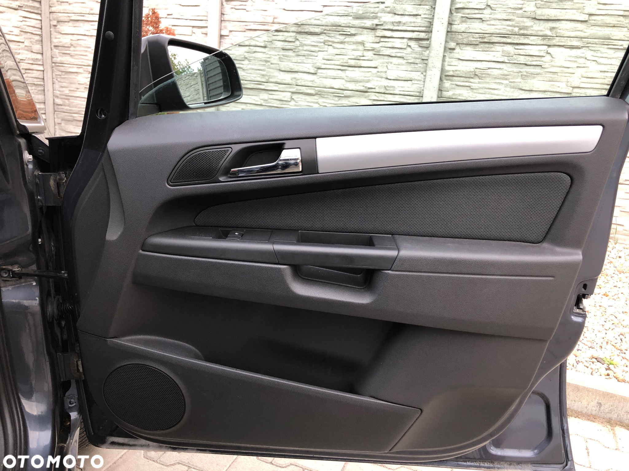 Opel Zafira 1.8 Cosmo - 10