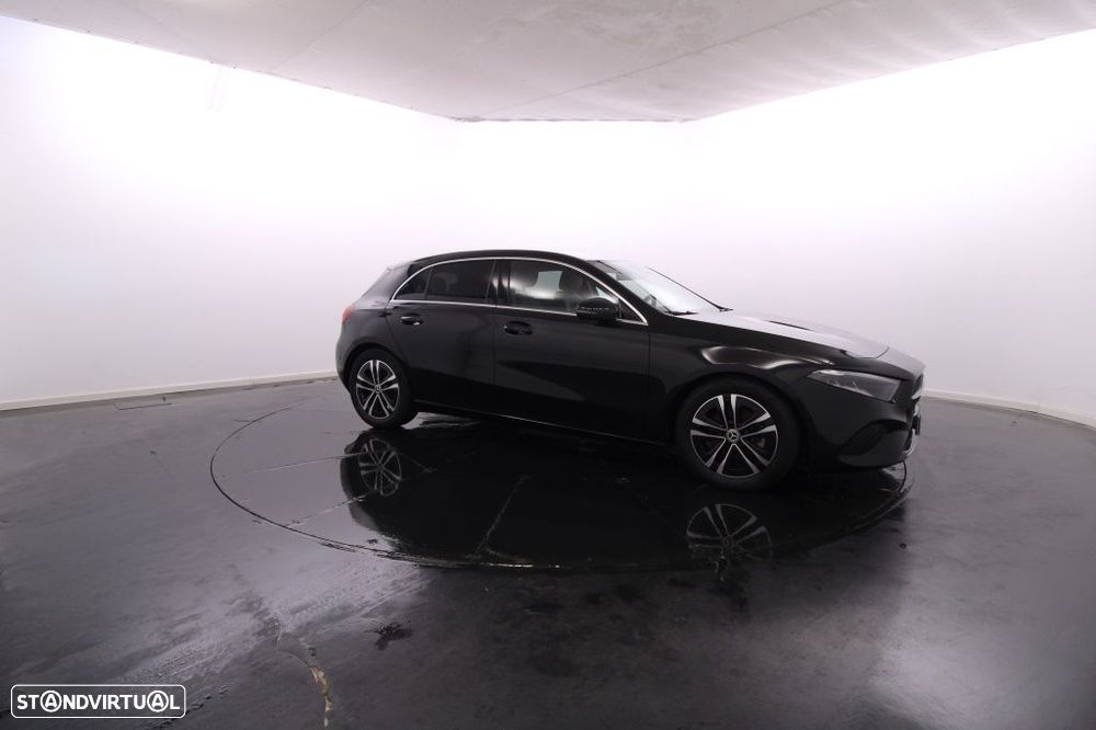 Mercedes-Benz A 200 d - 11