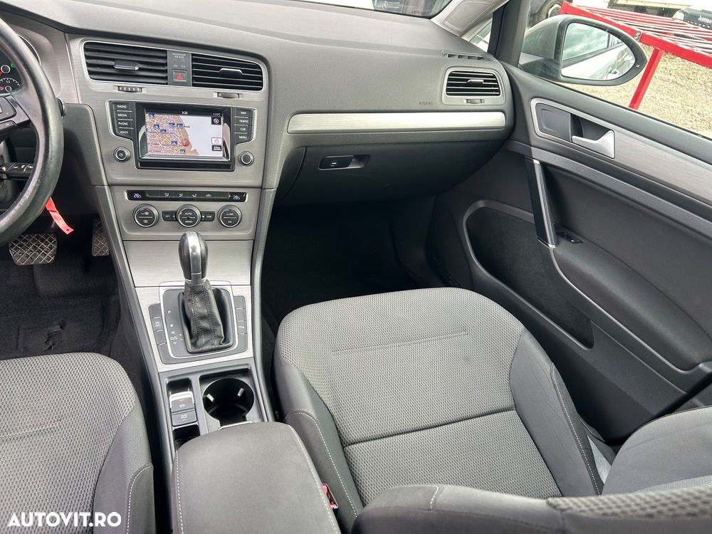 Volkswagen Golf 1.6 TDI BlueMotion Technology DSG Comfortline - 9