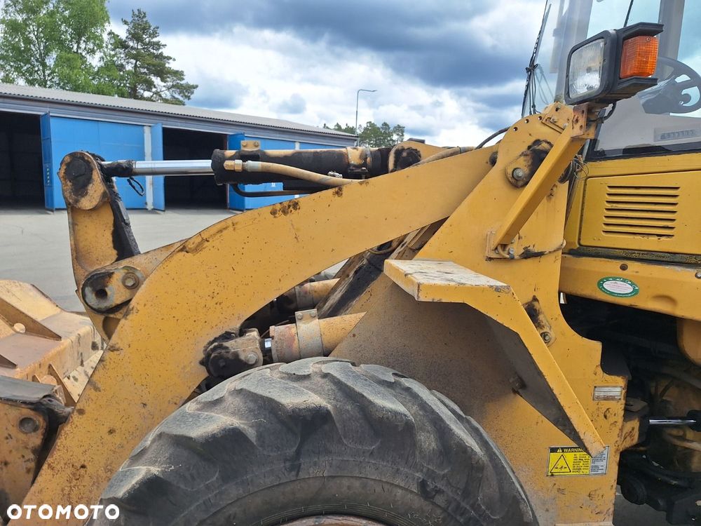 CAST 928 F 4X4 - 25