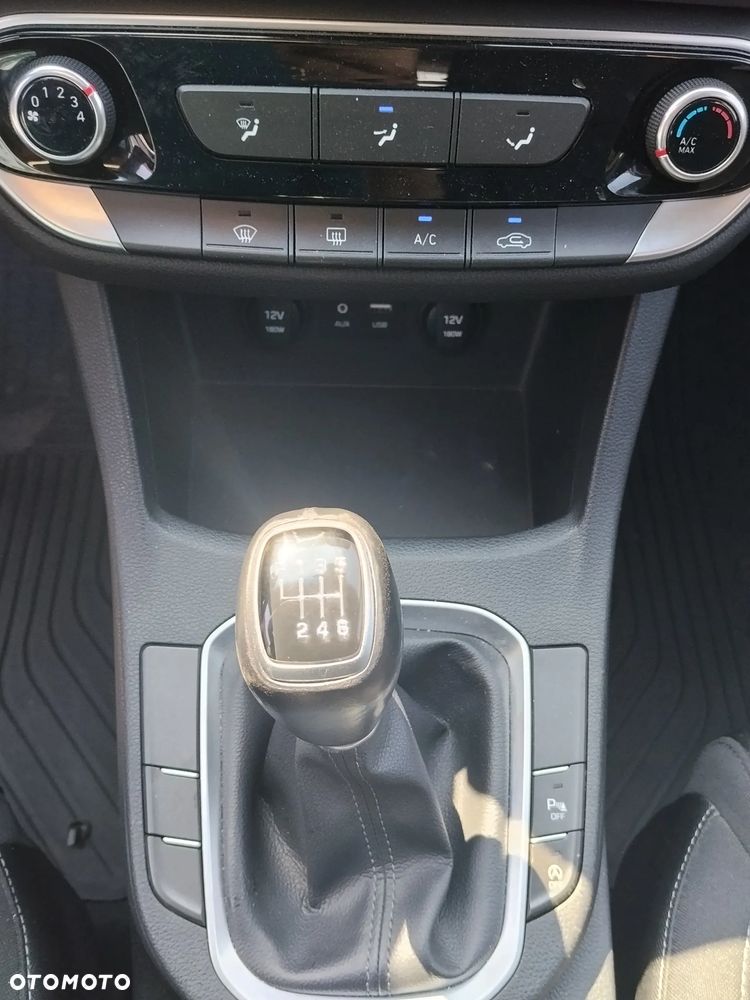 Hyundai i30 1.4 T-GDI Classic + - 10