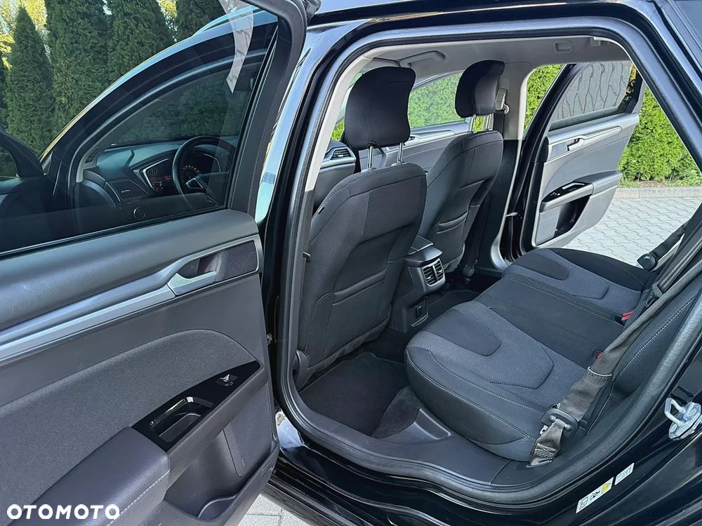 Ford Mondeo 2.0 TDCi Titanium PowerShift - 18