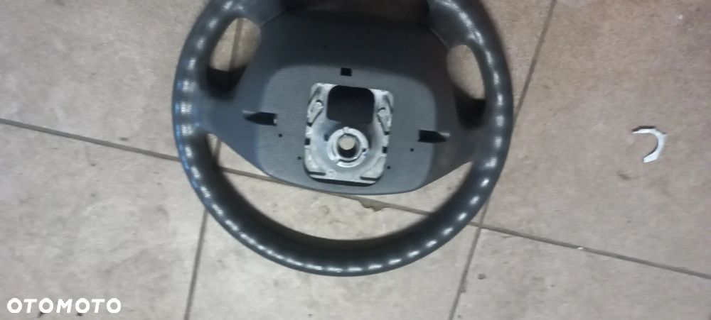 kia carens III 3 06-12 kierownica  stan bdb poznań - 2