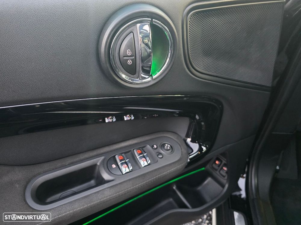 MINI Countryman Cooper SE ALL4 Auto - 10