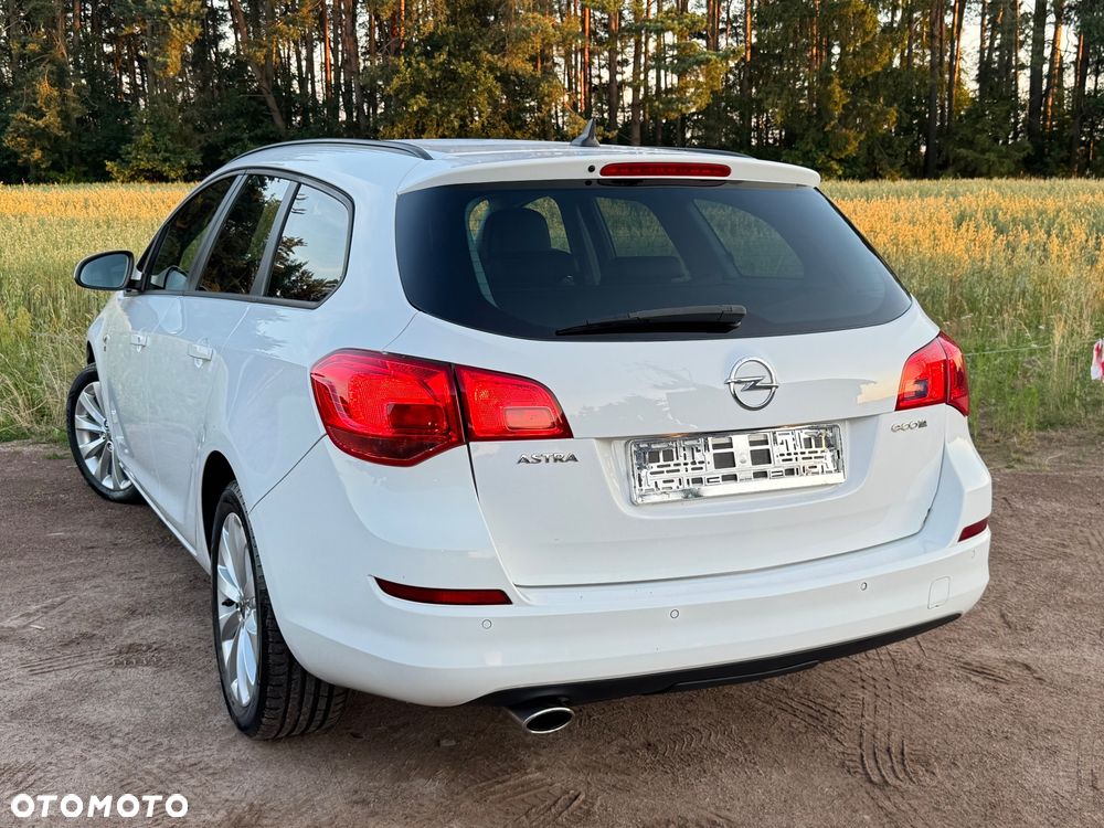 Opel Astra 1.4 T Edition 150 - 14