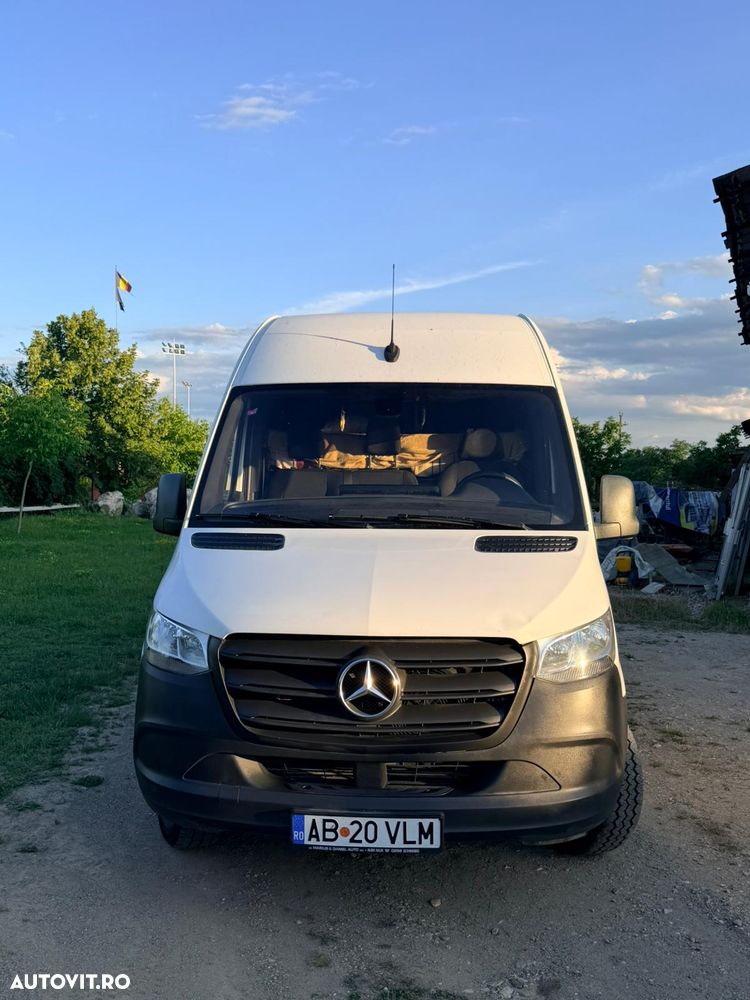 Mercedes-Benz Sprinter - 14