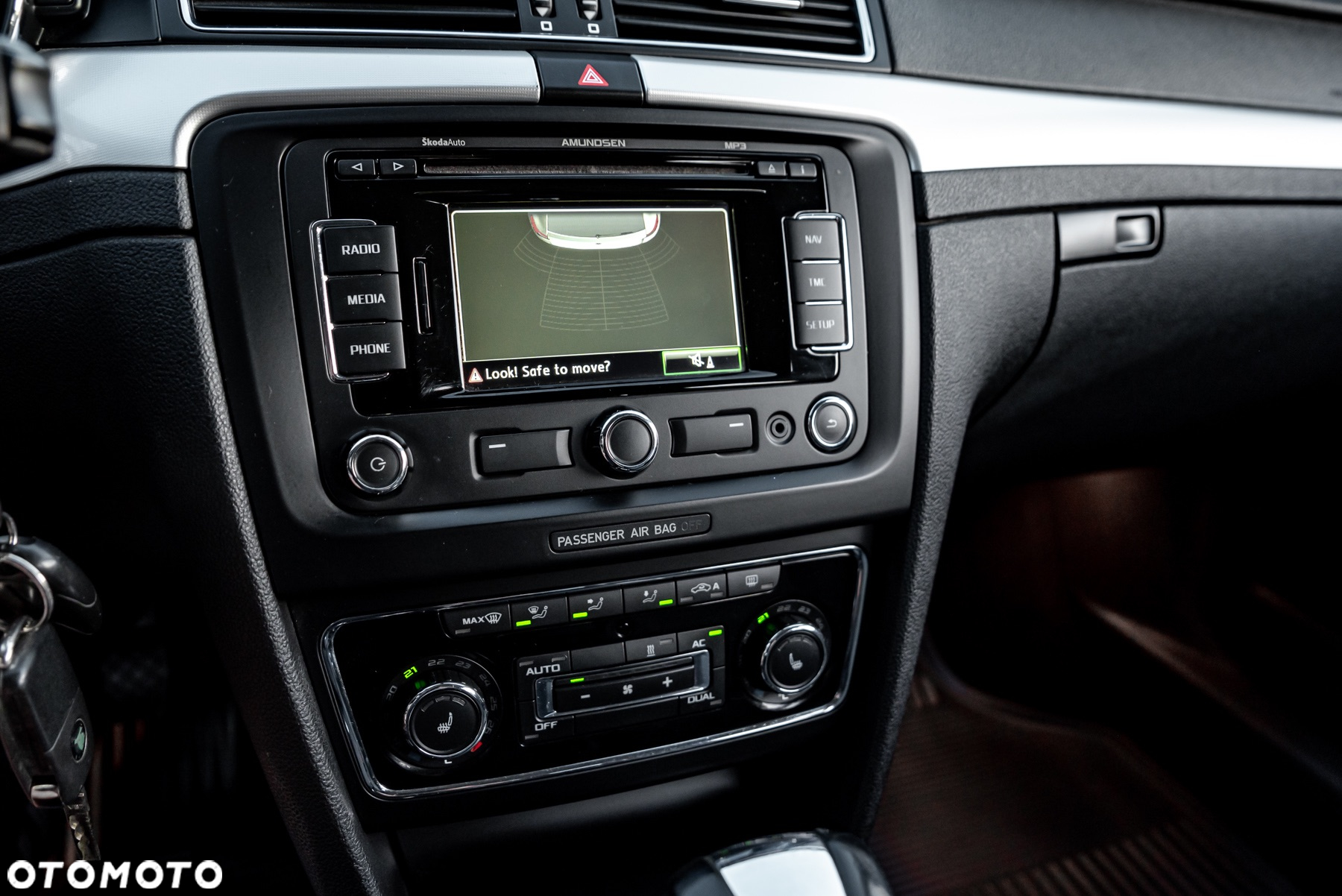 Skoda Superb 2.0 TDI Comfort DSG - 34