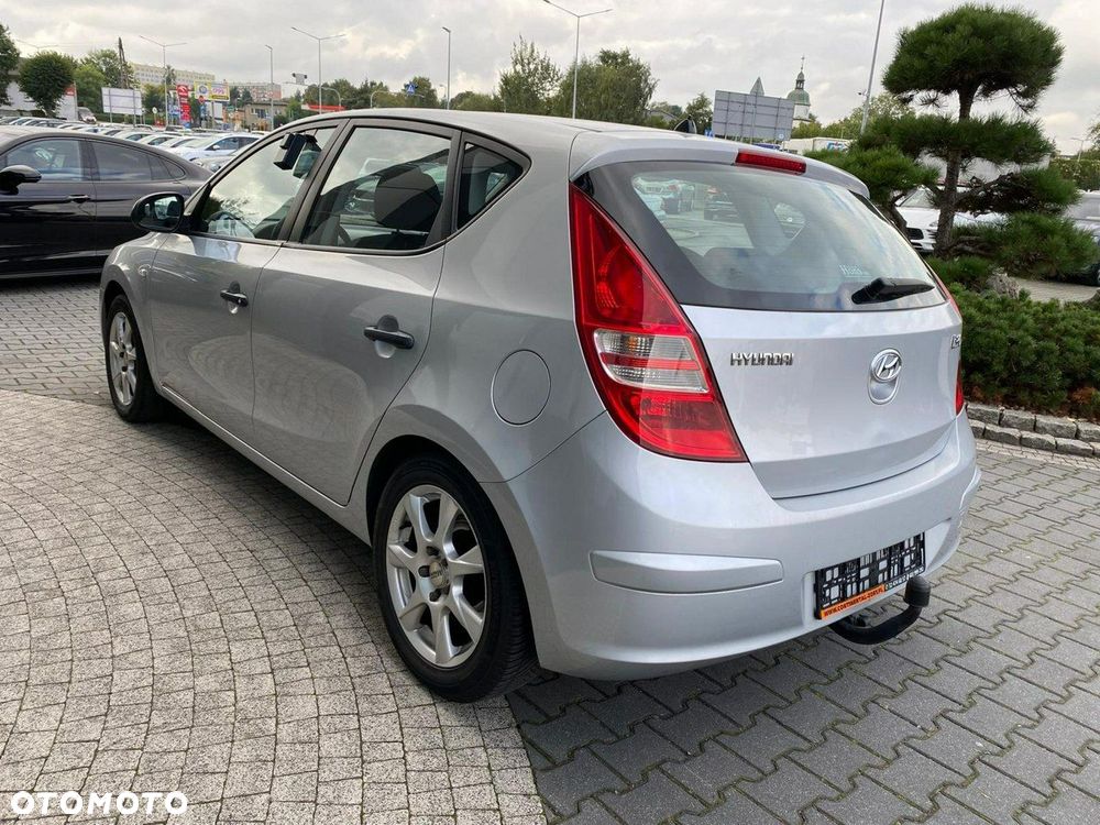 Hyundai i30 1.4 Classic + - 5
