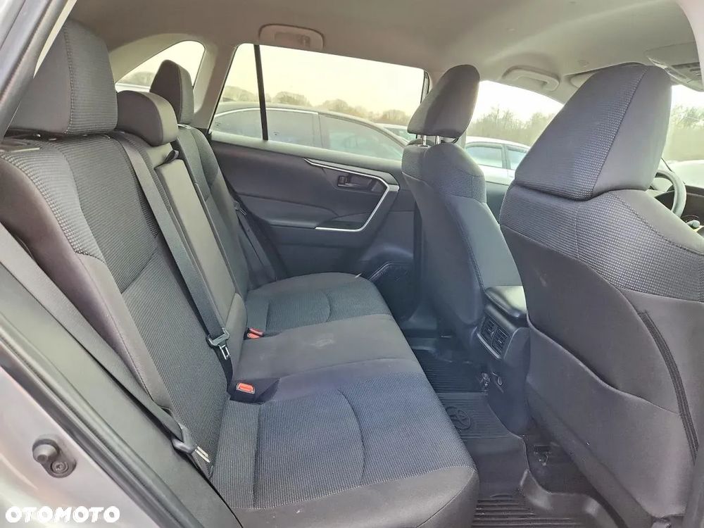 Toyota RAV4 - 11