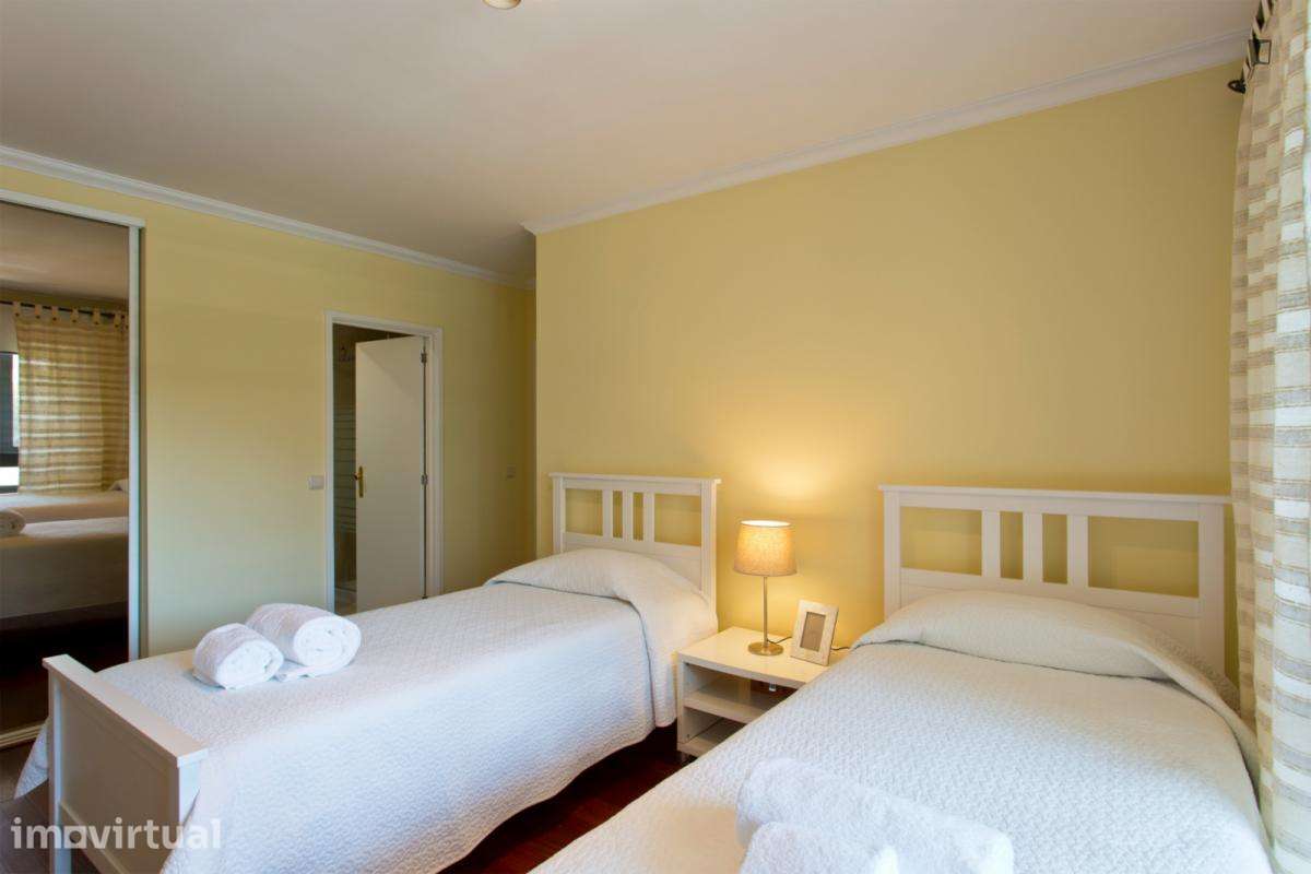 Apartamento com 3 quartos - localizado em Lordelo do Ouro Porto - Grande imagem: 5/45