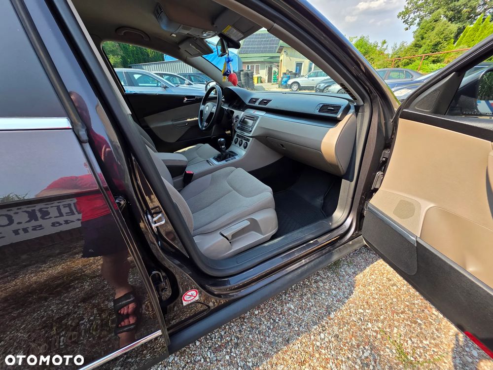 Volkswagen Passat 1.9 TDI Trendline - 5