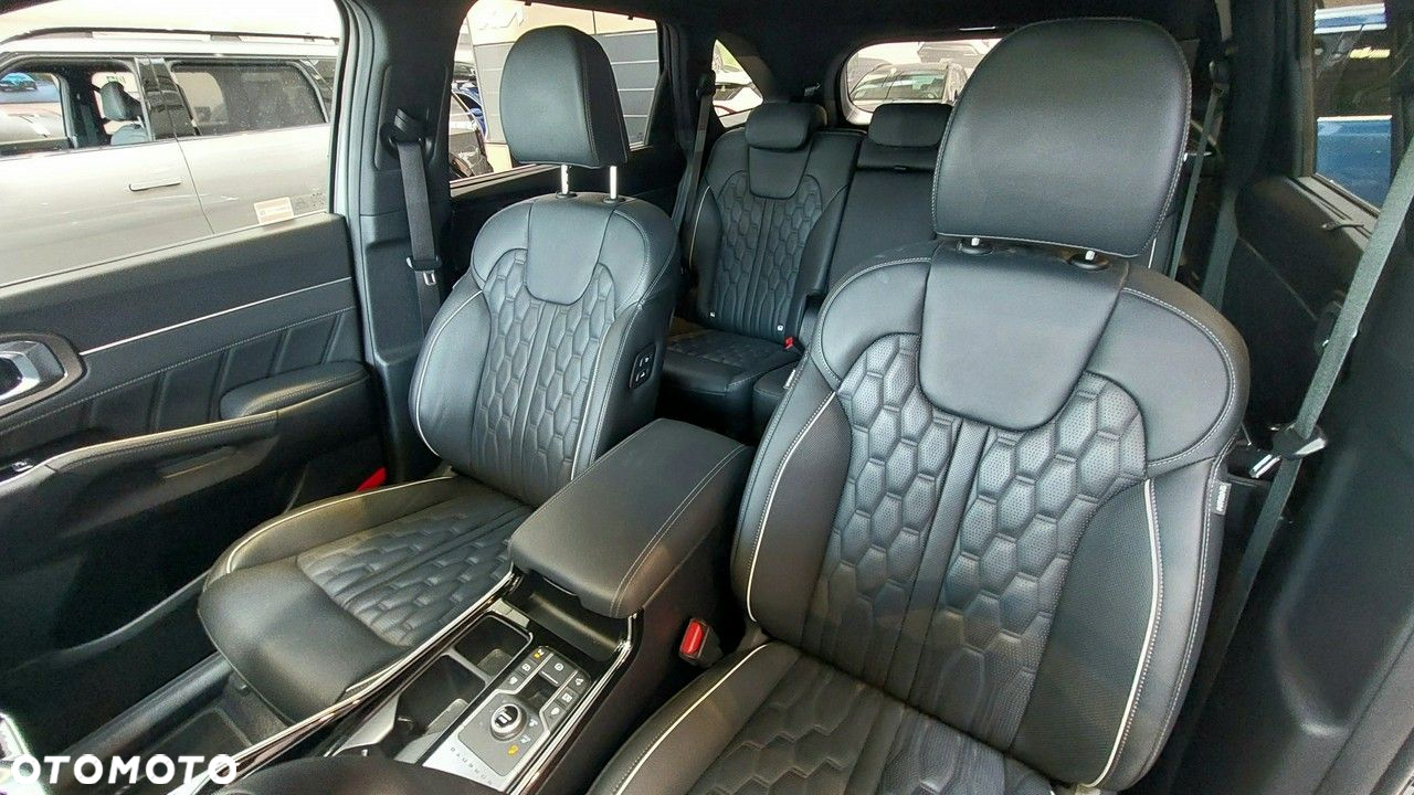 Kia Sorento - 15