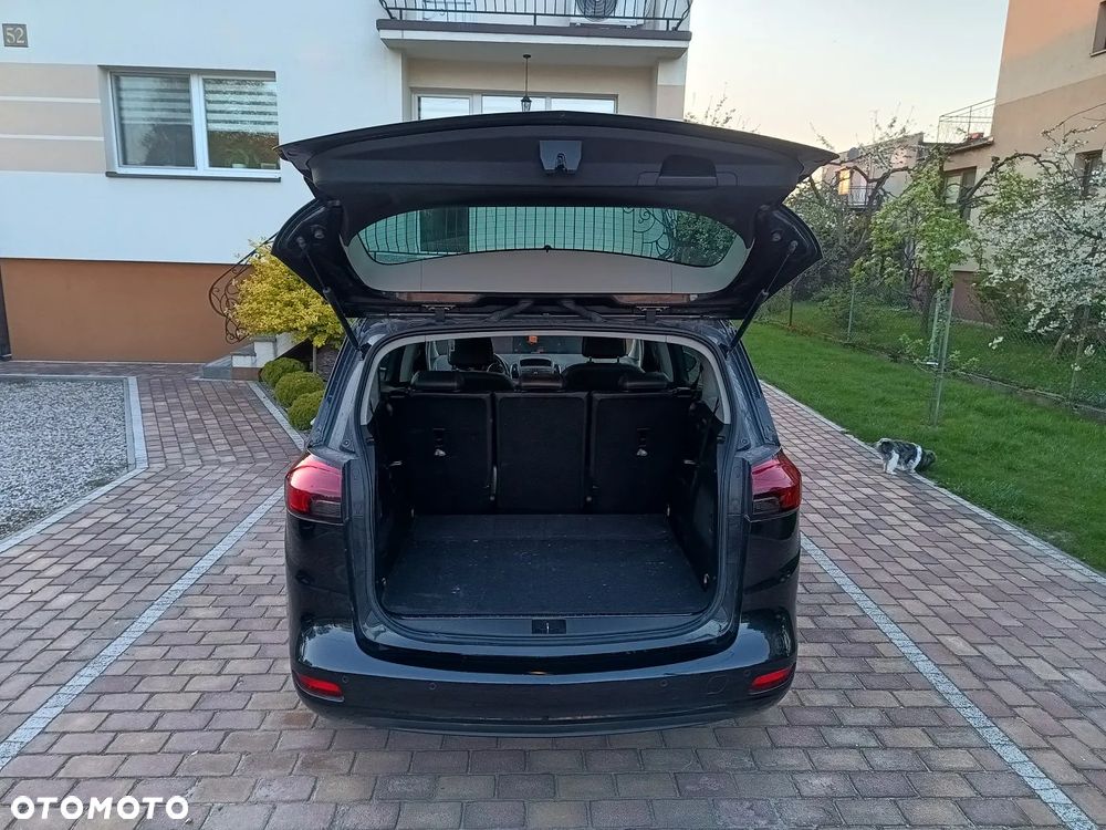 Opel Zafira - 9