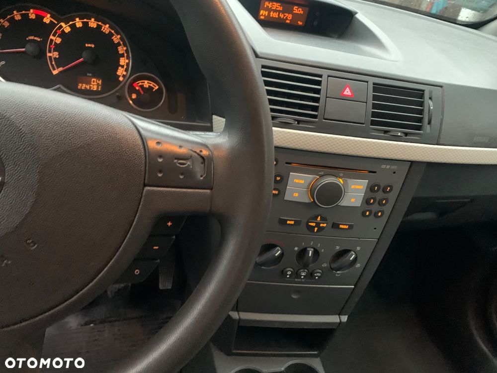 Opel Meriva 1.6 16V Essentia - 8