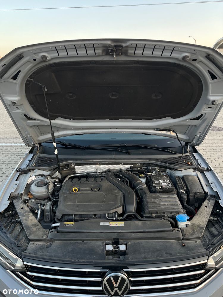 Volkswagen Passat - 9