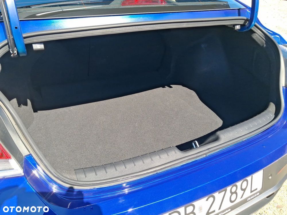 Hyundai Elantra 1.6 Modern - 25