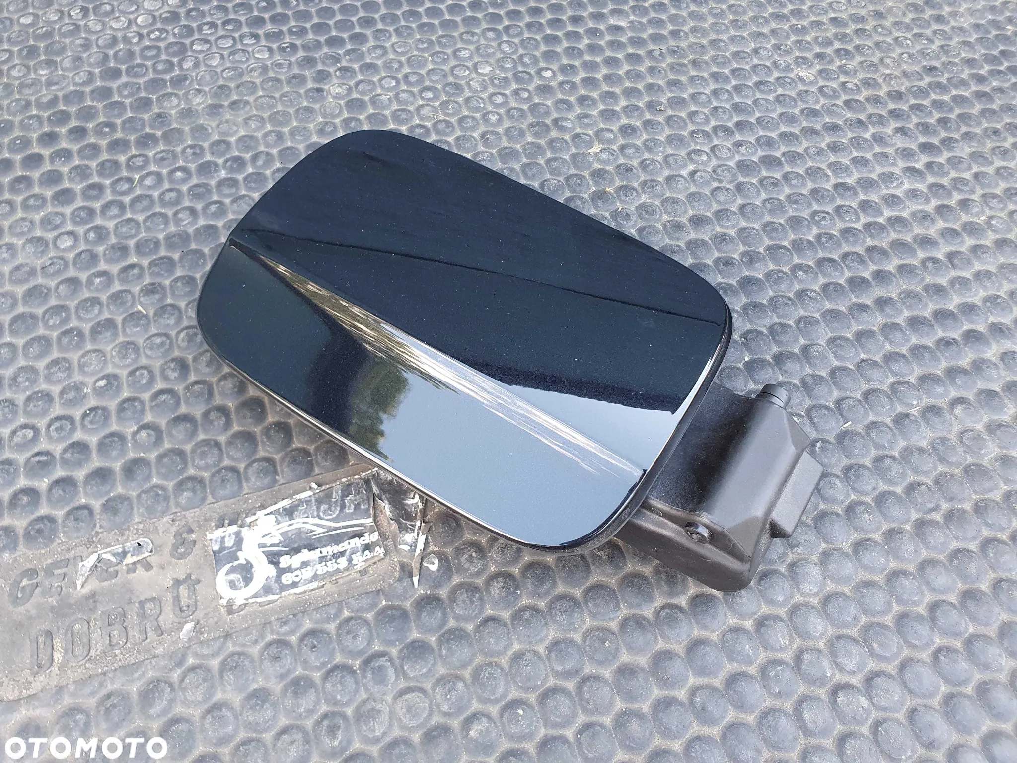 Klapka 8K0809999D Wlewu Paliwa Wlew LZ9Y LY9B Czarna Audi A4 B8 Sedan Kombi - 3