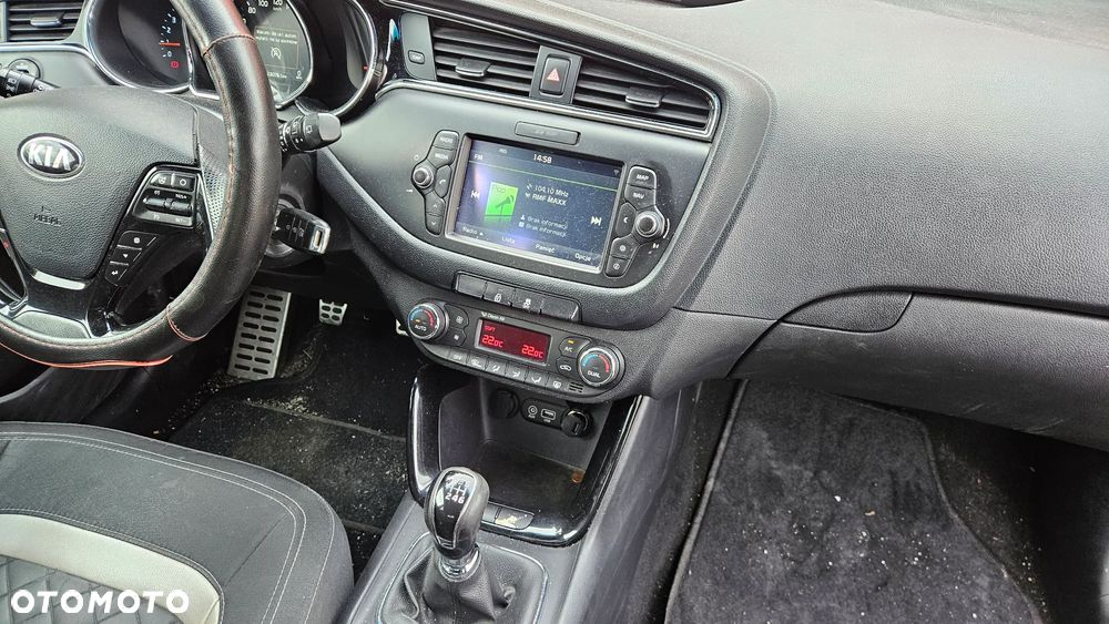 Kia Ceed - 8