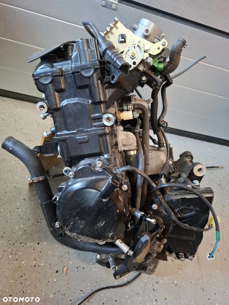 Suzuki GSXS 750 silnik engine gsx-s - 2
