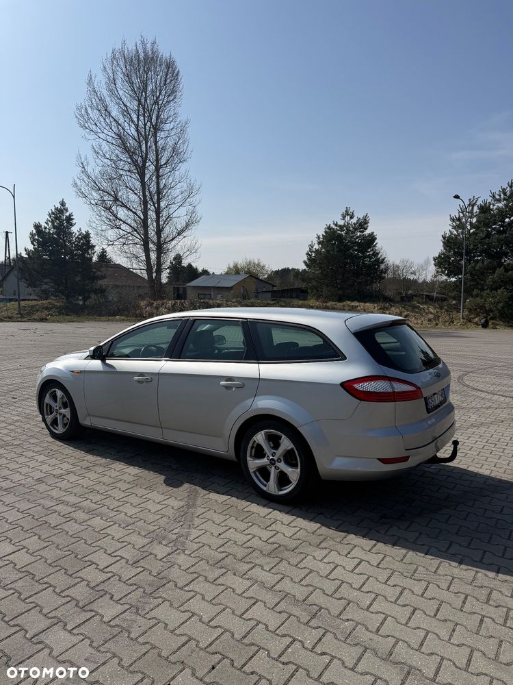 Ford Mondeo 2.0 TDCi Ghia - 4