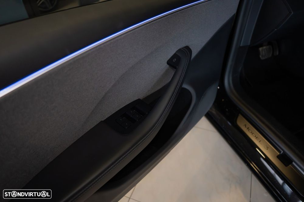 Tesla Model 3 Tração Traseira - 24