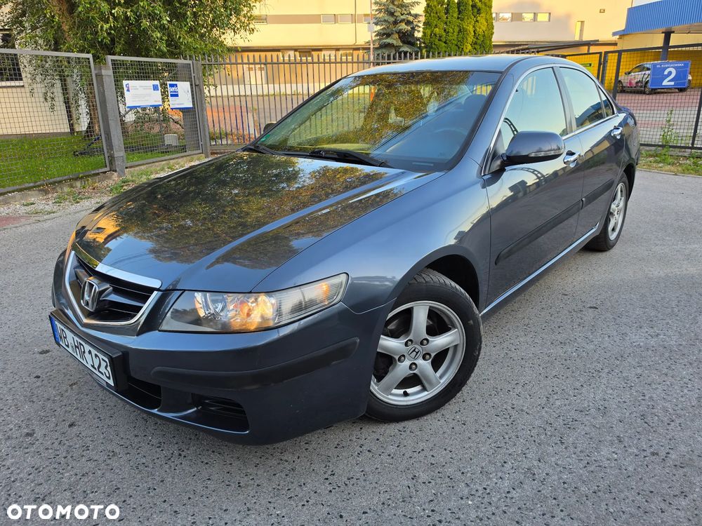 Honda Accord 2.0 ES - 4