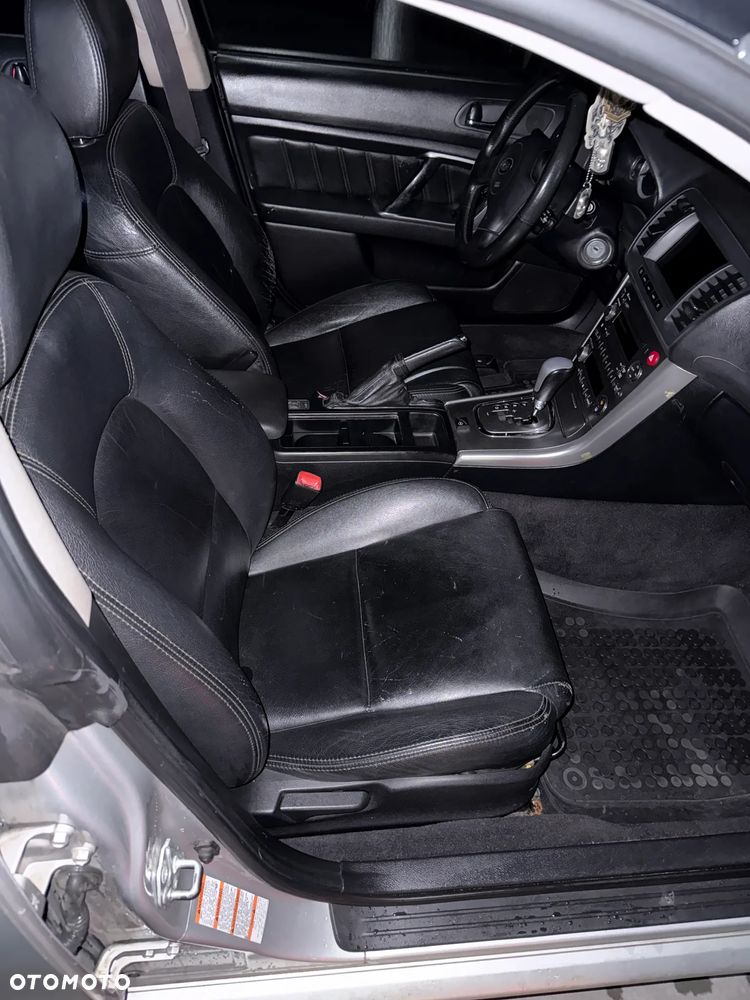 Subaru Legacy 2.5i AT - 11