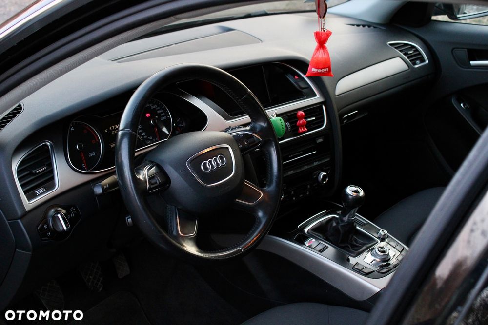Audi A4 Avant 2.0 TDI DPF Attraction - 7