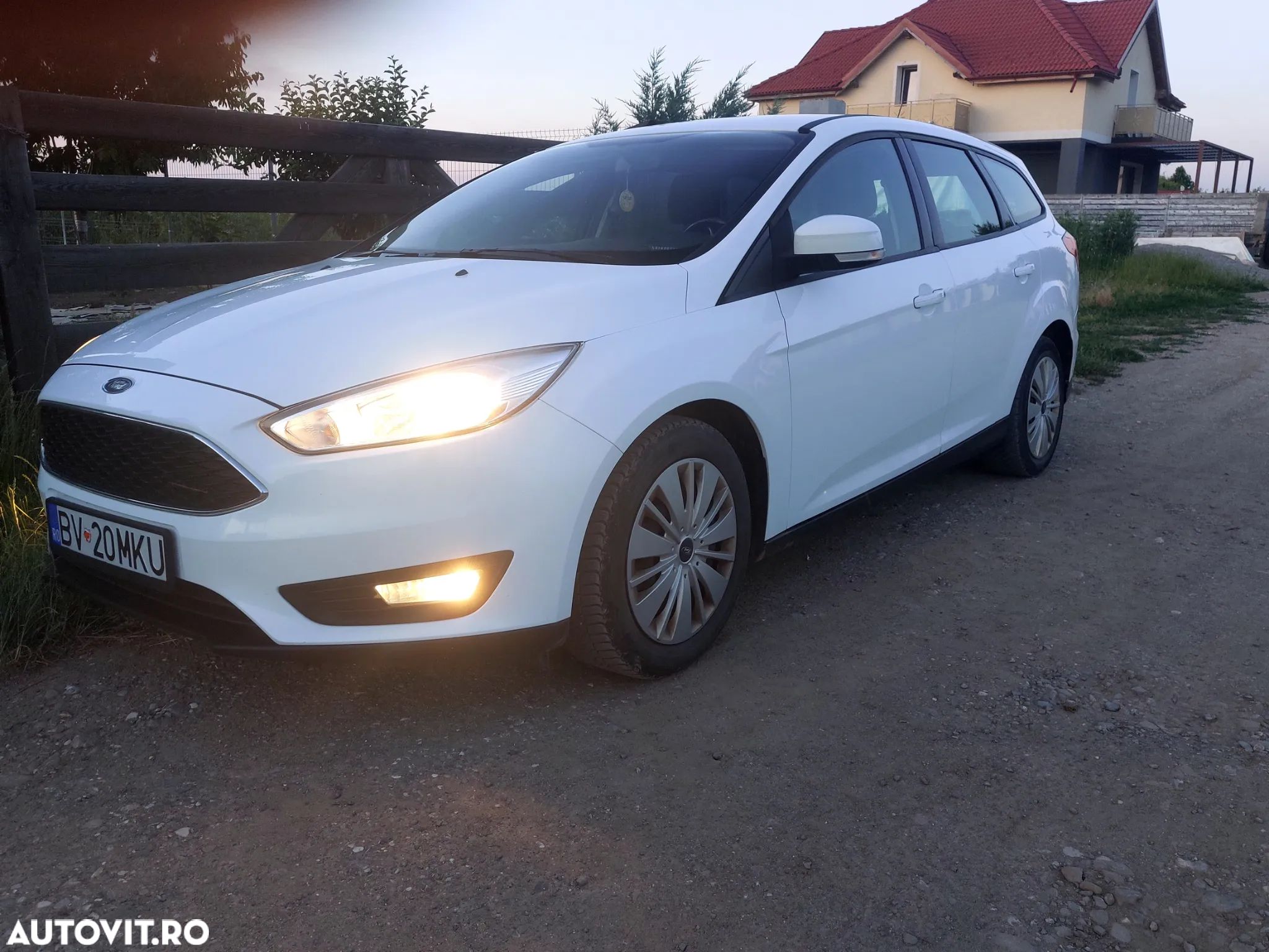 Ford Focus - 1