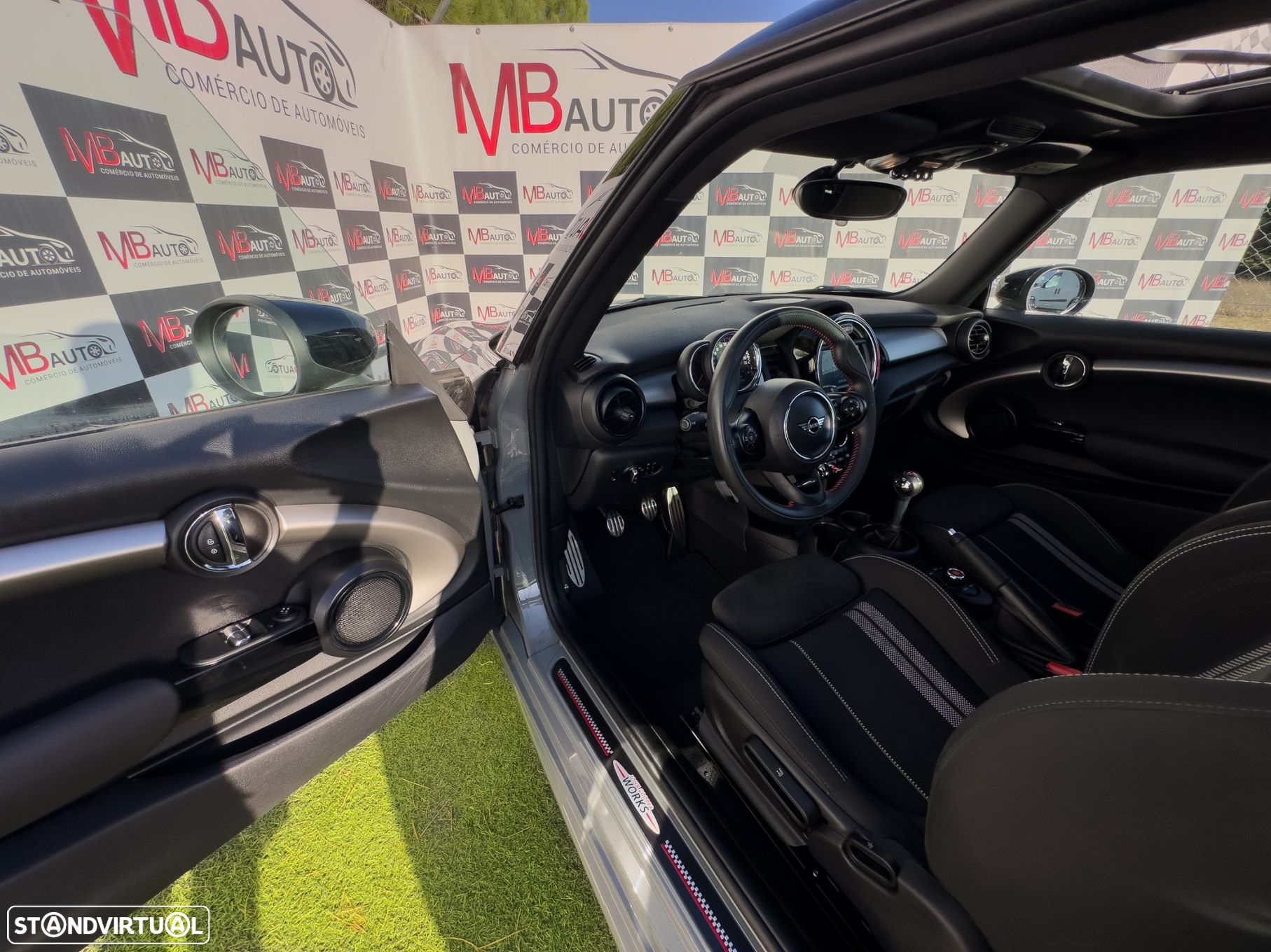 MINI 3 Portas John Cooper Works - 19