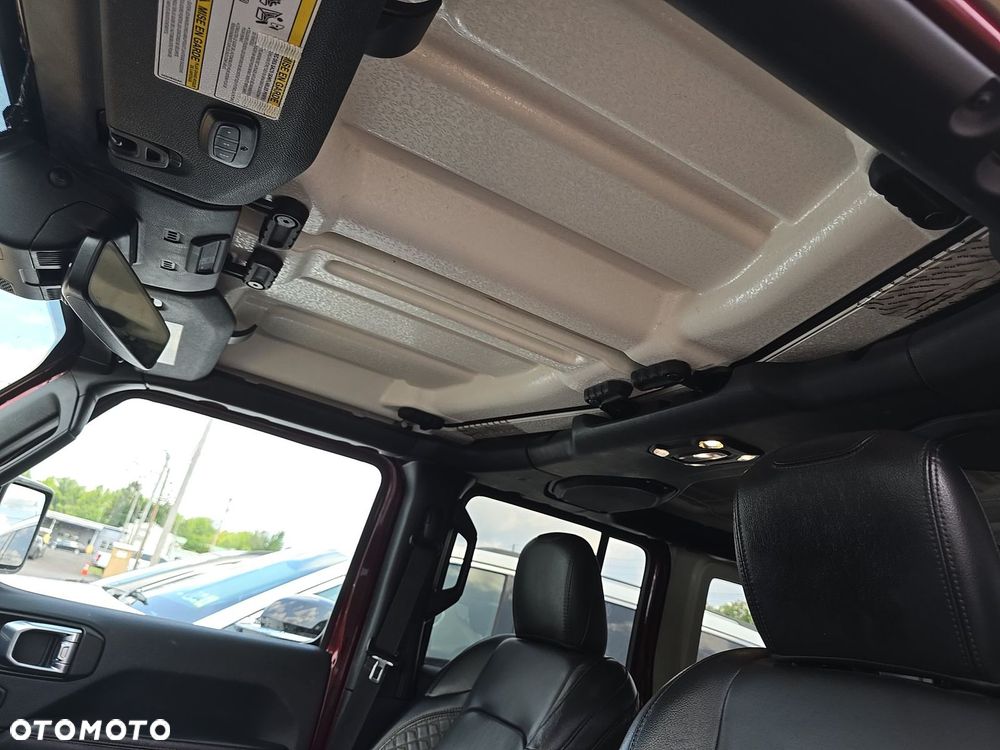 Jeep Wrangler - 16