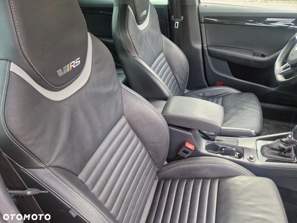 Skoda Octavia 2.0 TSI DSG RS 230 - 16