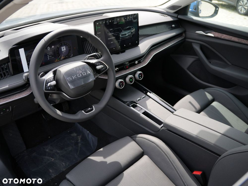 Skoda Superb 2.0 TDI SCR 4x4 L&K DSG - 23