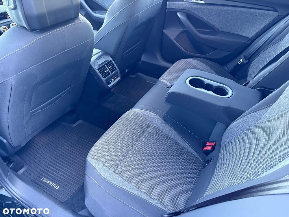 Skoda Superb 2.0 TDI SCR Selection DSG - 15