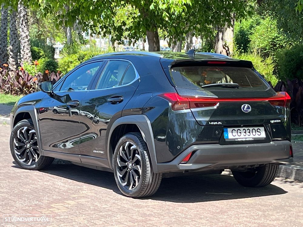 Lexus UX 300e Executive Line - 3