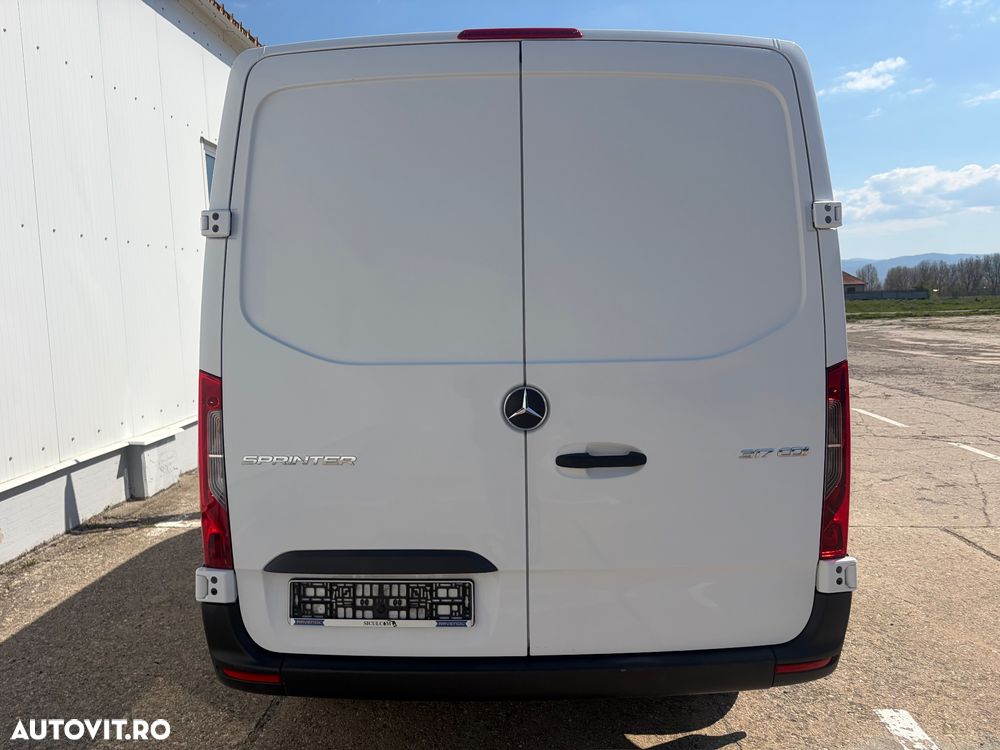 Mercedes-Benz Sprinter 317 CDI 170CP L2H1 RWD 6MT - 8