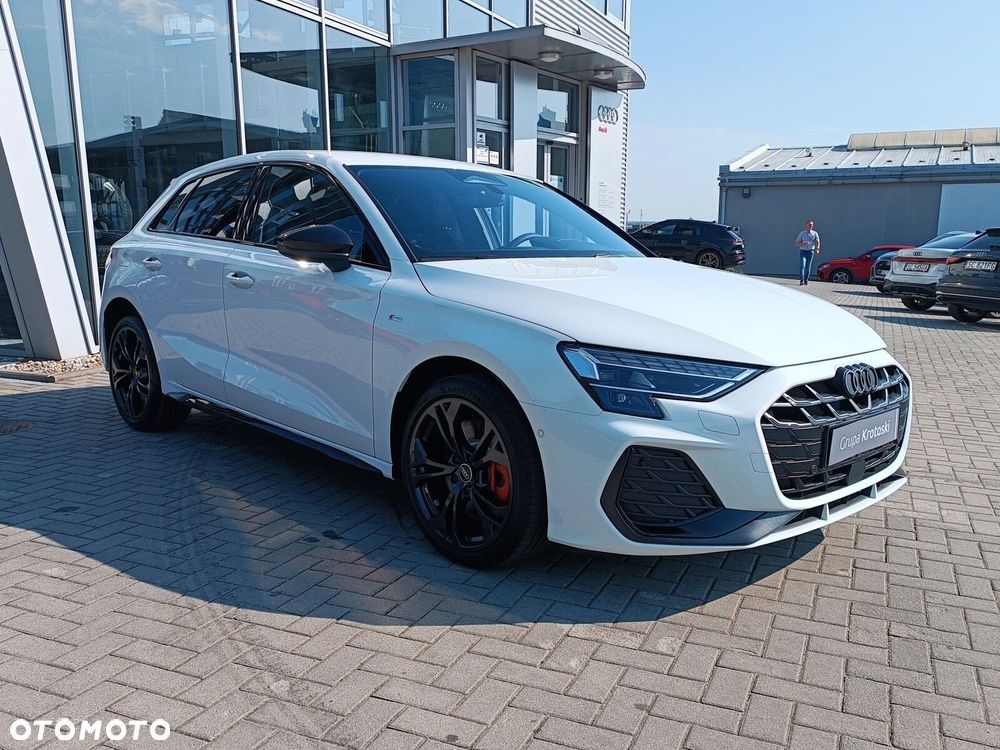 Audi A3 Sportback - 8